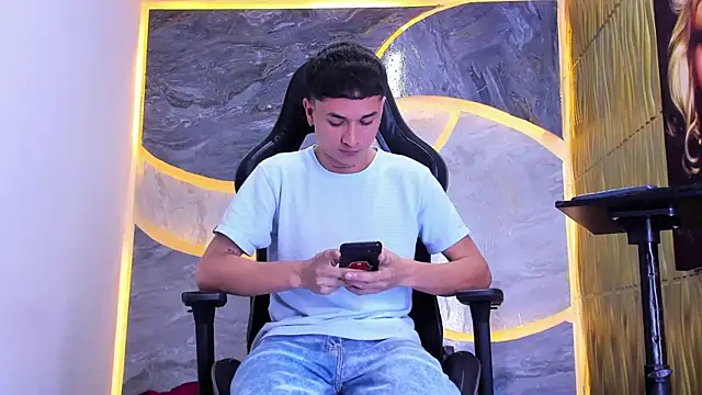 Snapshot of Matheus_Ic_ chatting on February 2026 07:24:02 PM Matheus Ic online show from February 2026 07:24:02 PM