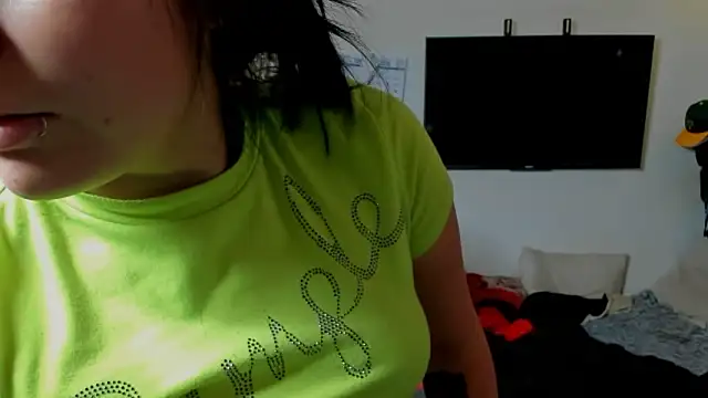 angelique dubois online show from February 2026 03:37:02 AM