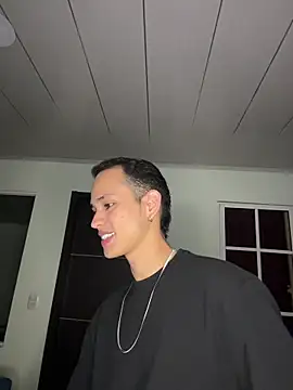 Snapshot of HarryGaze chatting on February 2026 09:40:01 AM HarryGaze online show from February 2026 09:40:01 AM