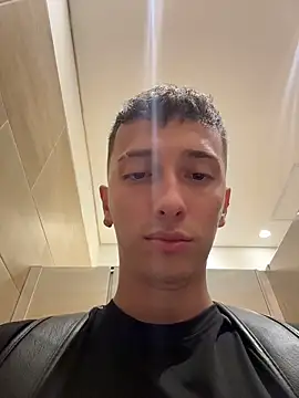 Thiago Jones1 online show from June 2026 09:31:02 PM