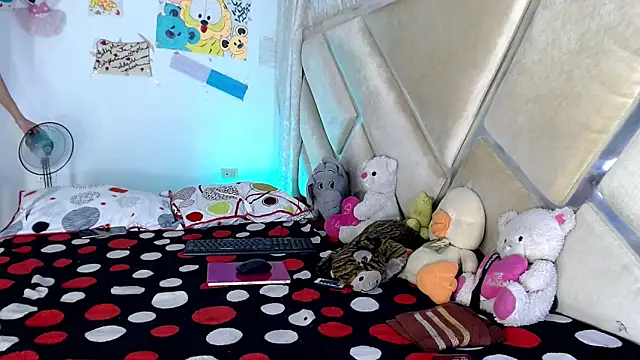 charlot jostin online show from March 2026 04:50:01 AM