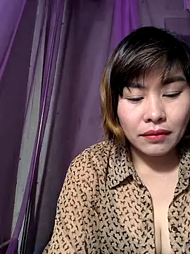 juicy-milu online show from March 2026 11:49:02 AM