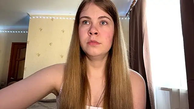 Amy Maev online show from April 2026 06:18:01 AM