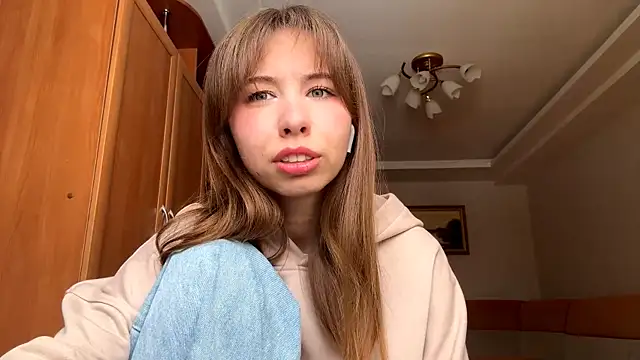 Snapshot of SerenaHawthorne chatting on February 2026 10:04:01 AM SerenaHawthorne online show from February 2026 10:04:01 AM