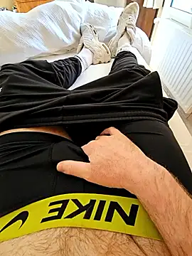 Kiffeur2Tn online show from April 2026 08:23:01 AM