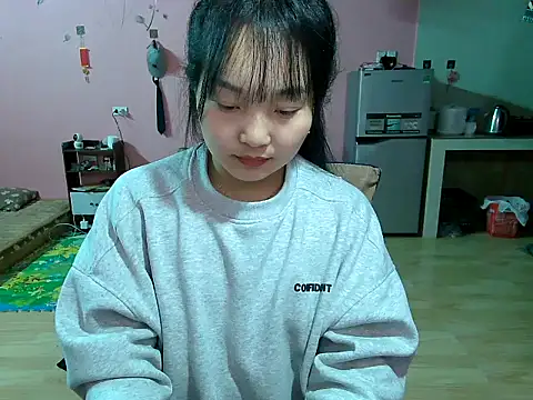 Myna5790 online show from March 2026 11:47:01 AM