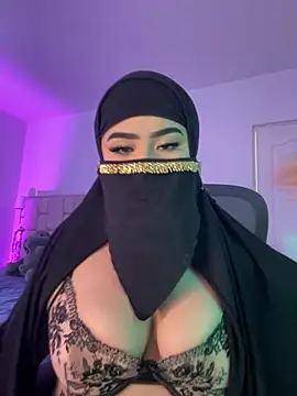 Yasmin cute online show from June 2026 01:02:01 PM