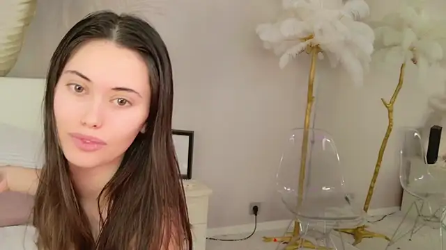 Lunaa Babygirl online show from March 2026 07:15:01 AM