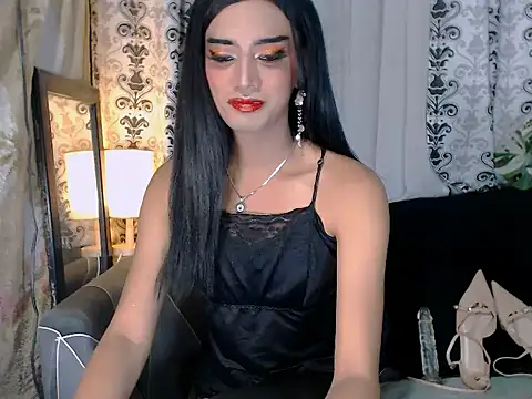 Snapshot of Queeny_Cassandra chatting on July 2026 12:02:02 AM Queeny Cassandra online show from July 2026 12:02:02 AM