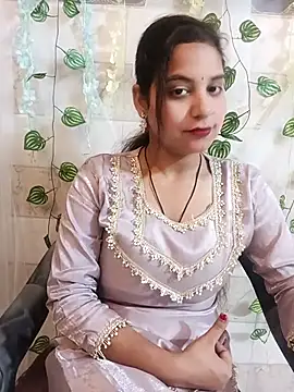 lovely-girl99 online show from April 2026 04:11:01 AM