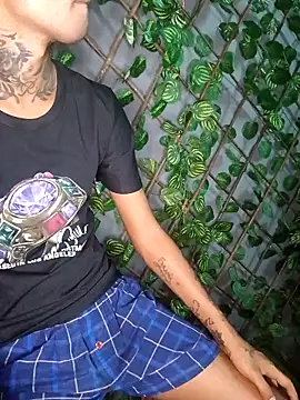 Snapshot of Breezehun chatting on March 2026 11:21:01 PM Breezehun online show from March 2026 11:21:01 PM