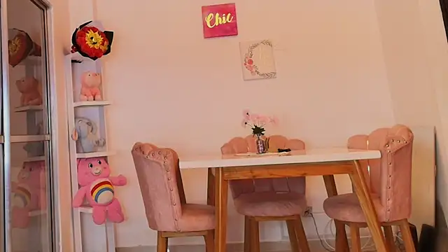 CamilaVelour online show from April 2026 04:59:01 AM