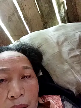 heesuu11 online show from March 2026 06:03:01 AM