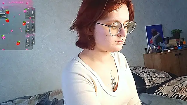 LouiseDew online show from March 2026 02:28:02 AM