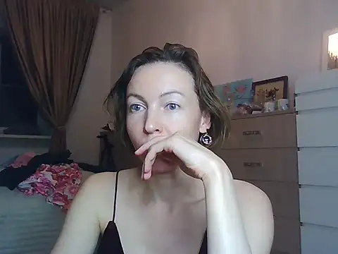 angelicfenix online show from February 2026 04:05:02 PM