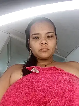 Snapshot of Emily_Rouse23 chatting on April 2026 08:48:02 PM Emily Rouse23 online show from April 2026 08:48:02 PM