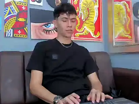 AronTawers online show from March 2026 06:58:02 PM