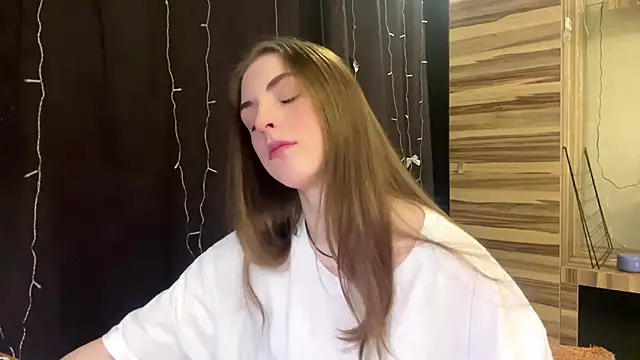 Snapshot of PollyDream chatting on March 2026 08:09:02 AM PollyDream online show from March 2026 08:09:02 AM