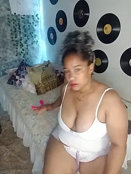 Snapshot of medusafox_ chatting on April 2026 04:48:01 AM medusafox online show from April 2026 04:48:01 AM
