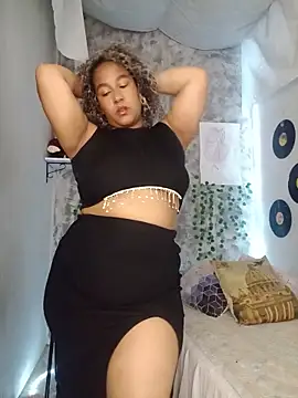 Snapshot of medusafox_ chatting on April 2026 04:32:01 AM medusafox online show from April 2026 04:32:01 AM