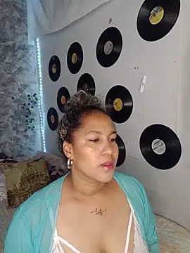 Snapshot of medusafox_ chatting on May 2026 10:04:02 PM medusafox online show from May 2026 10:04:02 PM