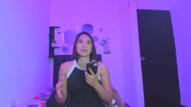 sapphire brown20 online show from April 2026 10:07:02 PM