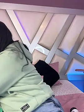 Ashleeyprincess01 online show from March 2026 12:19:02 PM