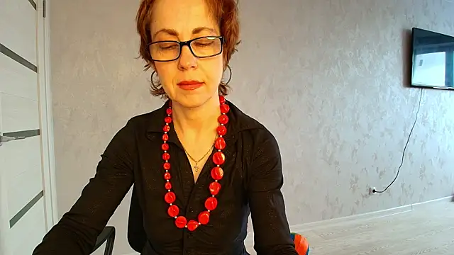 Snapshot of LioraWeiss chatting on April 2026 08:39:03 AM LioraWeiss online show from April 2026 08:39:03 AM