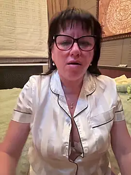 Snapshot of expensive_lady chatting on June 2026 06:45:01 PM expensive lady online show from June 2026 06:45:01 PM