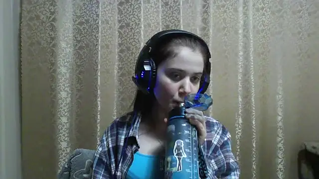 CarinaFolmar online show from March 2026 03:08:01 PM