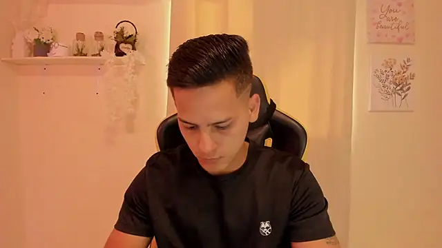 sexy andres01 online show from March 2026 03:16:01 PM