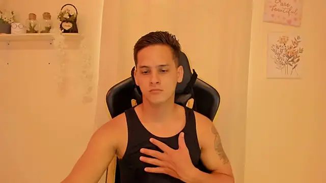 sexy andres01 online show from May 2026 04:34:01 PM
