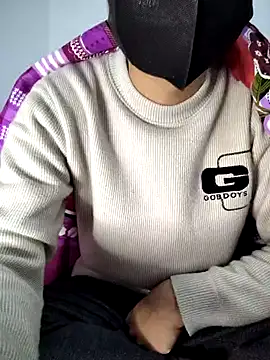 Snapshot of Qianluo003 chatting on March 2026 07:21:02 PM Qianluo003 online show from March 2026 07:21:02 PM