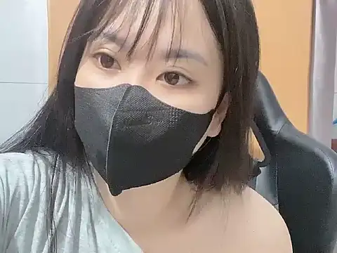 Sunny2868 online show from February 2026 03:05:02 AM