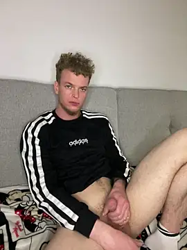Dencchikk22 online show from May 2026 12:18:01 AM