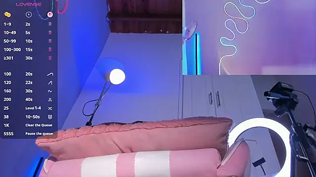 miacapone online show from March 2026 02:11:02 PM