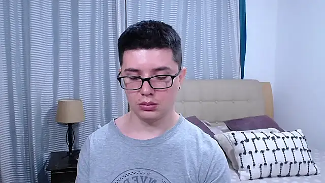 BlackFoXXX69 online show from April 2026 09:39:33 PM