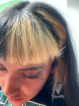 Sara 92 online show from April 2026 07:07:02 PM