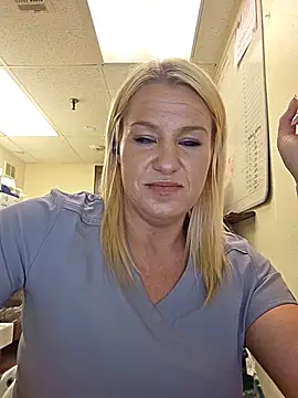 LadyB07 online show from May 2026 06:03:01 PM