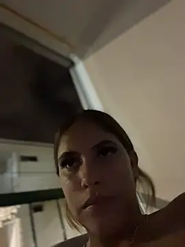 MiluRossee online show from April 2026 06:54:01 AM