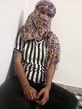 ReshmaBano online show from February 2026 01:00:02 PM