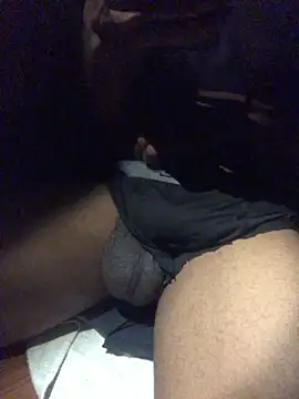 EricSwainn901 online show from April 2026 05:13:01 AM