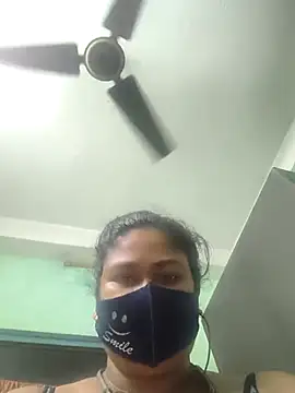 Snapshot of diyadiyanathna chatting on February 2026 04:05:02 PM diyadiyanathna online show from February 2026 04:05:02 PM