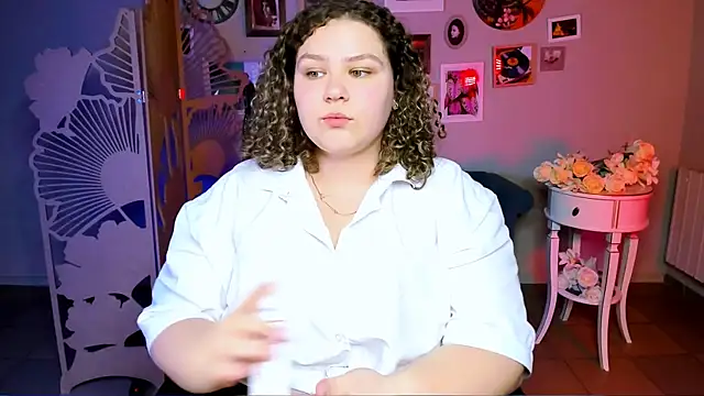 SofiRoce online show from March 2026 06:46:02 PM