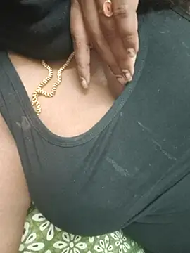 Snapshot of hotbabyyC chatting on February 2026 07:34:02 PM hotbabyyC online show from February 2026 07:34:02 PM