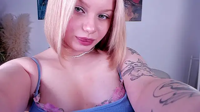 Snapshot of Doris_Lee chatting on March 2026 01:14:02 PM Doris Lee online show from March 2026 01:14:02 PM