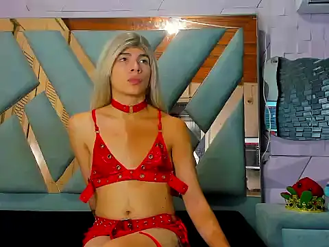 Snapshot of LiiaCollins chatting on March 2026 07:53:01 PM LiiaCollins online show from March 2026 07:53:01 PM