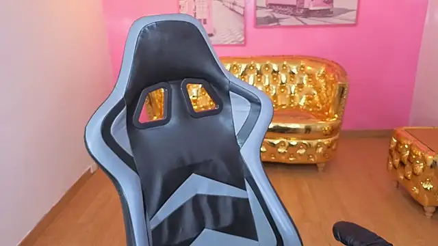 Snapshot of Kristen_black_T chatting on February 2026 07:58:01 PM Kristen black T online show from February 2026 07:58:01 PM