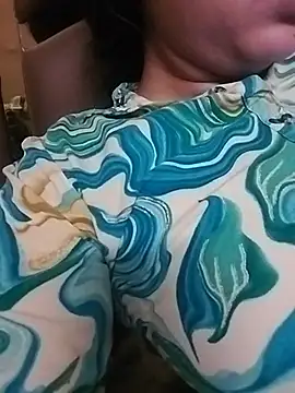 Snapshot of Diksha48 chatting on February 2026 10:10:02 PM Diksha48 online show from February 2026 10:10:02 PM