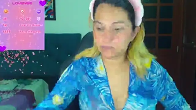 Snapshot of aurora_bela chatting on May 2026 07:58:02 AM aurora bela online show from May 2026 07:58:02 AM